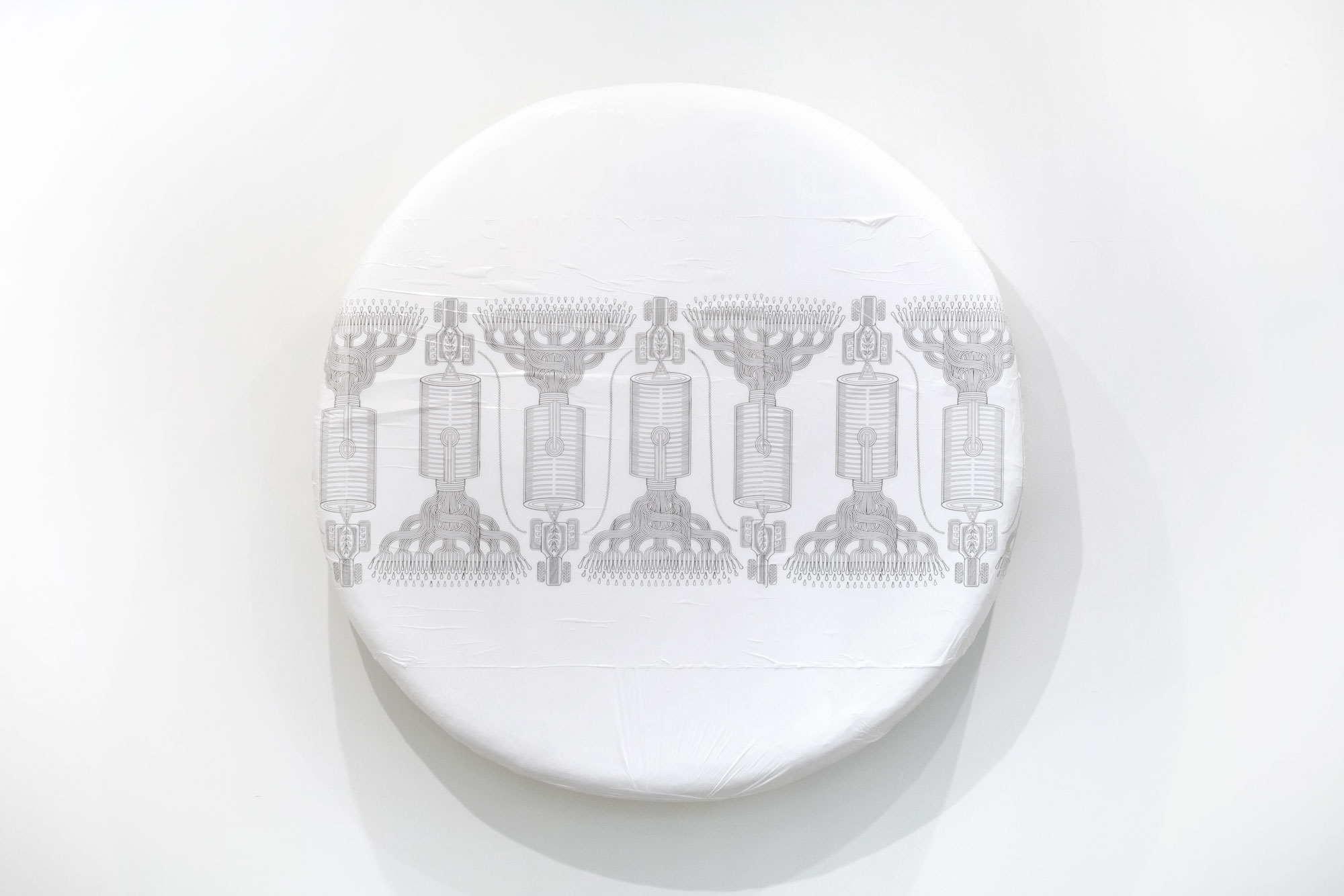 Fra Sidsel Bondes utstilling «Ornamented Engine Eggs from Stomachs of Machines»